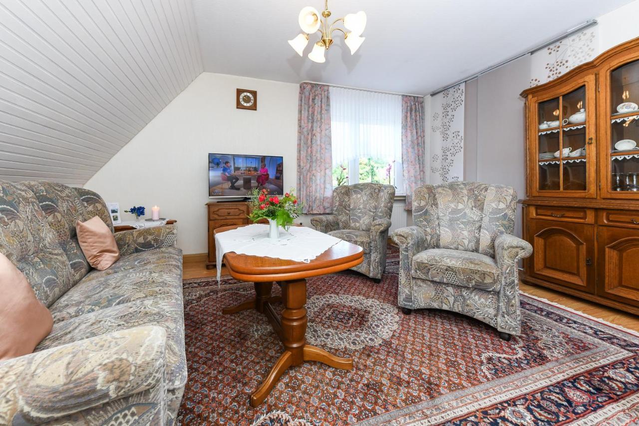 Ferienwohnung Im Haus Weinstock เอเซินส์ ภายนอก รูปภาพ