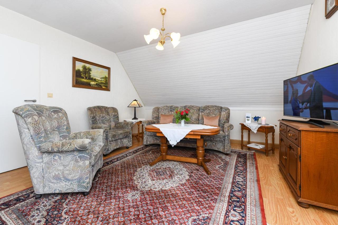 Ferienwohnung Im Haus Weinstock เอเซินส์ ภายนอก รูปภาพ