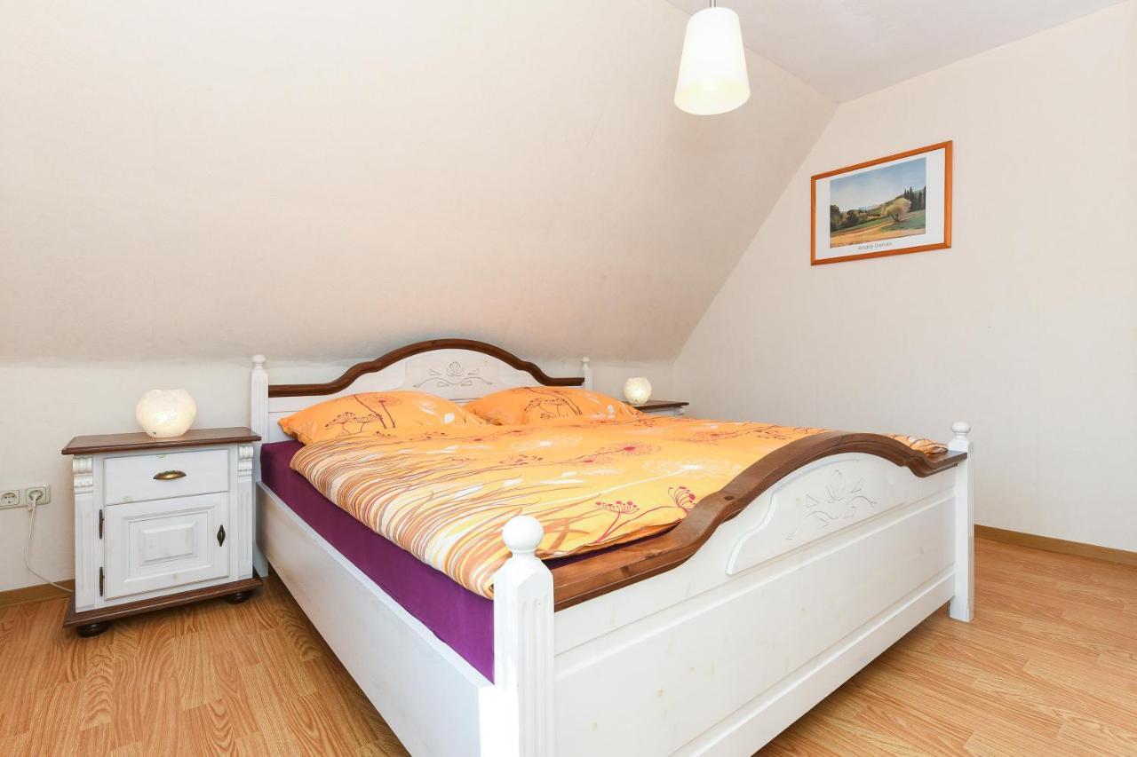 Ferienwohnung Im Haus Weinstock เอเซินส์ ภายนอก รูปภาพ